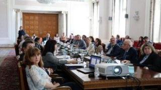 Предлагат две нови задължителни ваксини за децата и още една препоръчителна за бременните